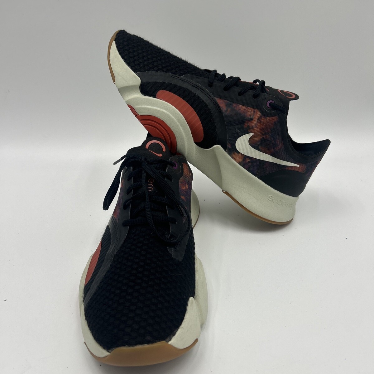 nike superrep go black and gold