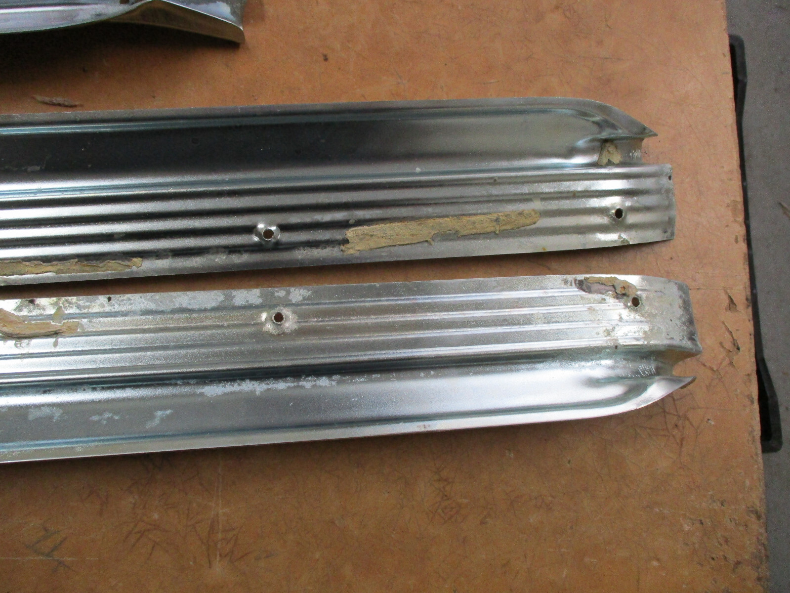 HOLDEN HD HR ZINC FRONT SCUFF PLATES CARPET DOOR SILL COVERS PLATES