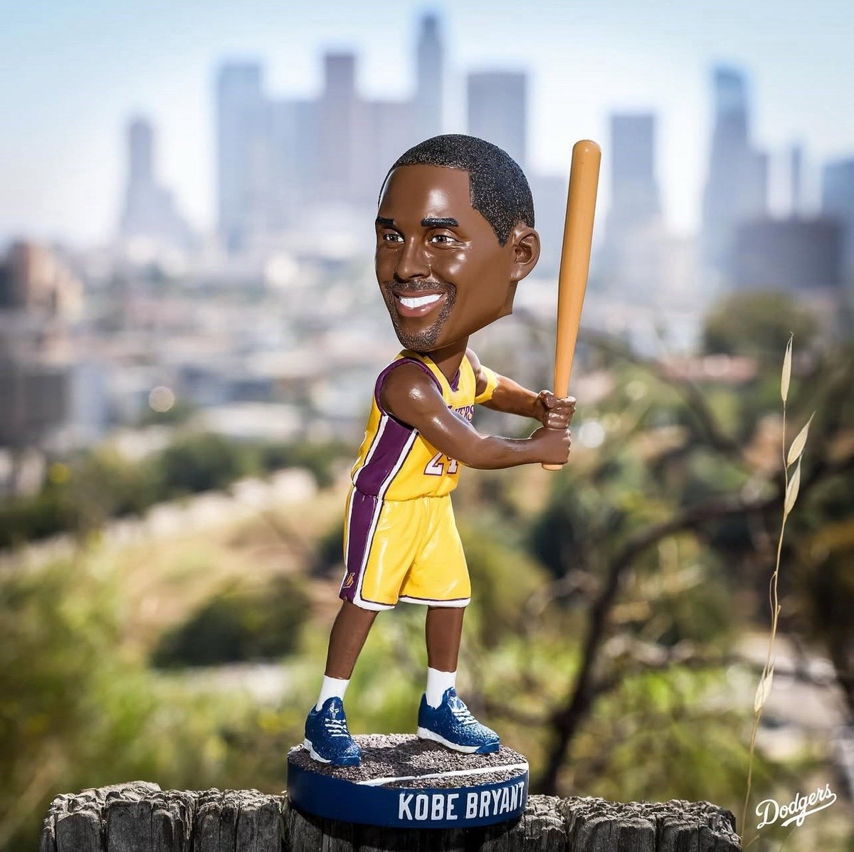 Kobe Bryant Bobblehead Night - LA Dodgers 2025 🏆🔥💜💛🐍 | eBay