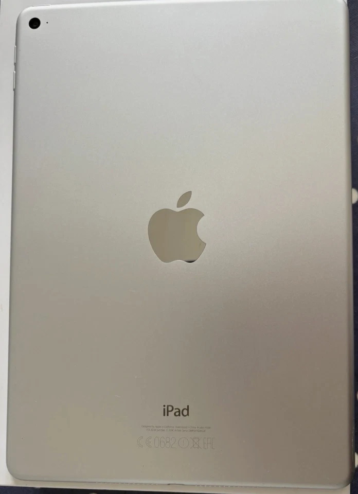 Apple iPad Air 2 2014 128GB Silver Model A1566 WiFi Only - Image 3 of 4