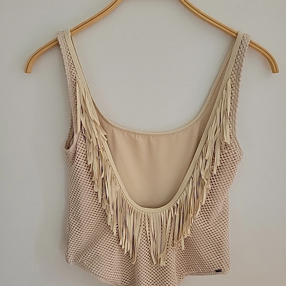 Traje de baño Rip Curl Joyride de malla con flecos de una pieza grande beige Boho Festival Foto 3 de 4