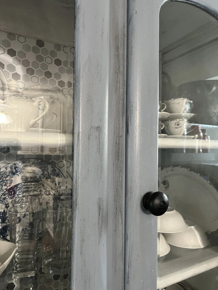 Blue With Black Touch China Cabinet. Two Pieces Very Good Condition.heavy - Image 4 of 4