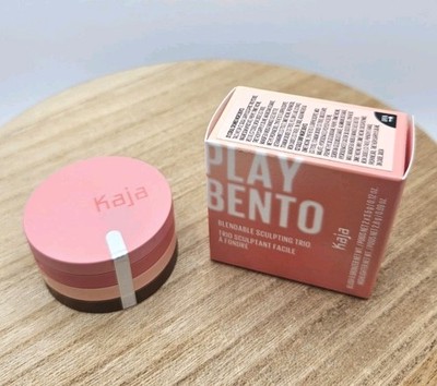 Kaja Play Bento Bronzer Blush Blendable Sculpting Trio 02 Cloud Latte Exp 07/25
