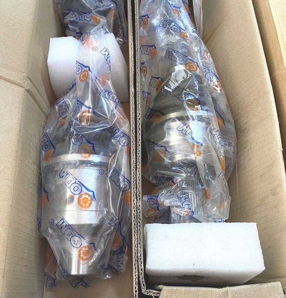 For Jeep Grand Cherokee WK & Commander 20052010 Pair Front CV Drive