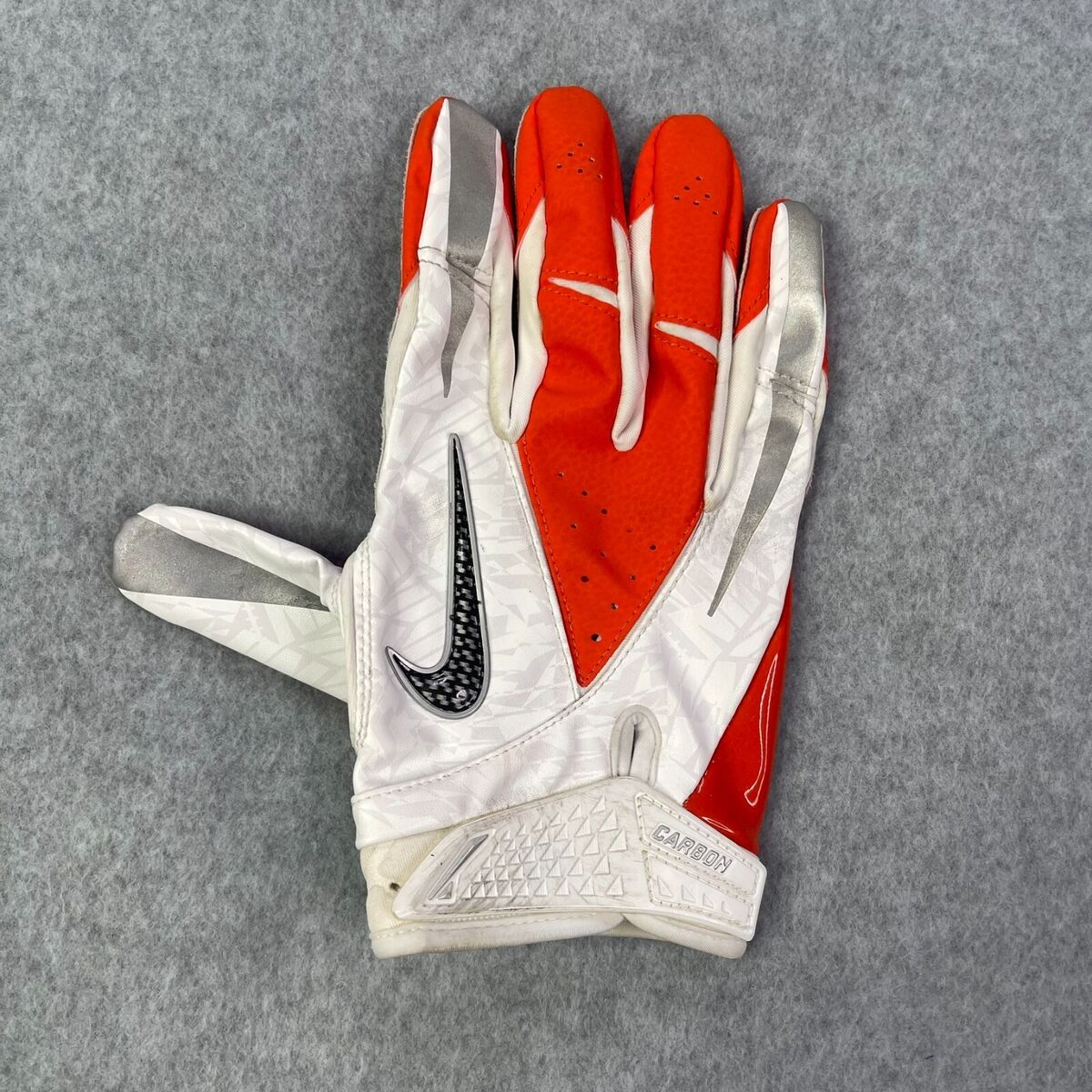 Nike Vapor Carbon Football Receiver Used RIGHT HAND Glove Nike Vapor Carbon Football Receiver Used RIGHT HAND Glove