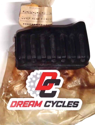 NOS Genuine Yamaha CV80 CV50 Riva Rear Footrest Cover Right 5G3