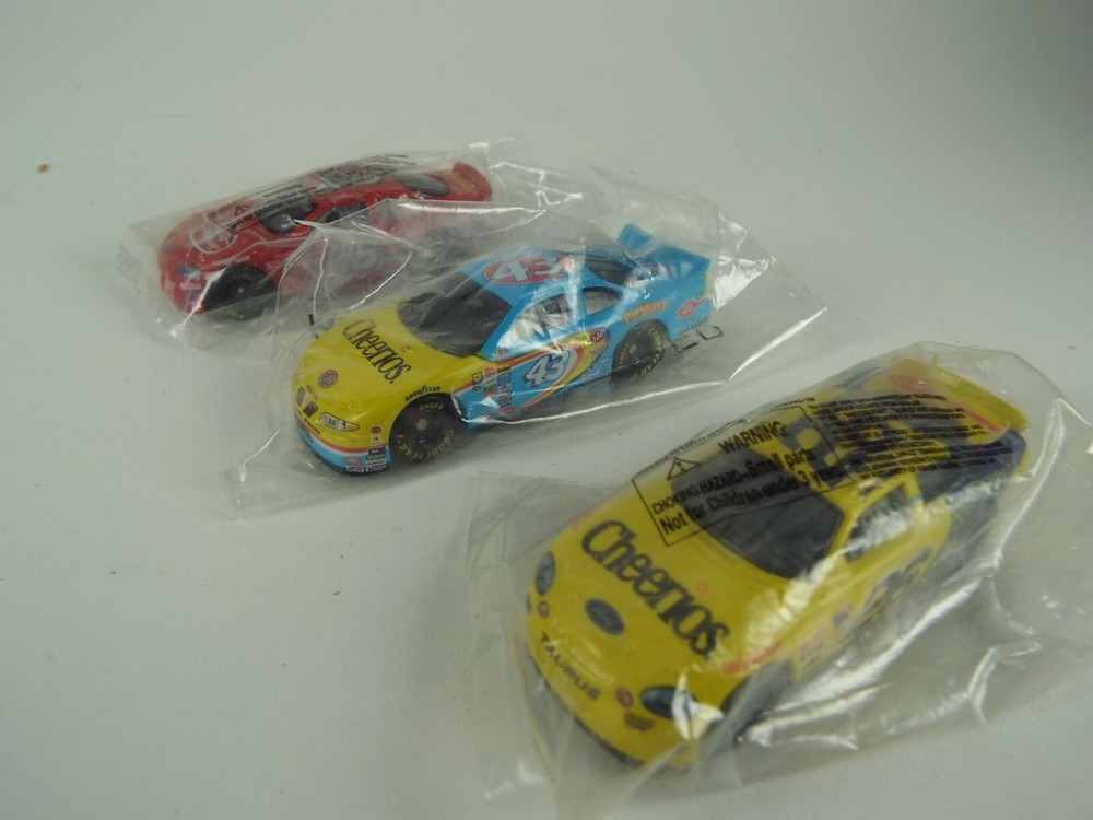 Hot Wheels Racing Die Cast Cars Set of 3, #26, #43, #26, Betty Crocker, Cheerios