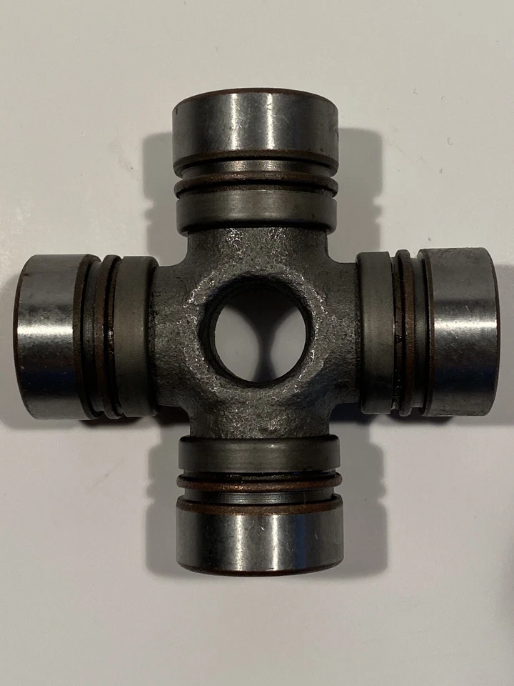 NOS Mercedes Benz EJE DE TRANSMISIÓN JUNTA EN U W113 230SL 250SL W108 W110 OEM U Junta Foto 2 de 4