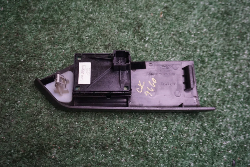 Interruptor de ventana del lado del pasajero Ford Mustang 2005 2008 2009 OEM AR3314A564 Foto 2 de 3