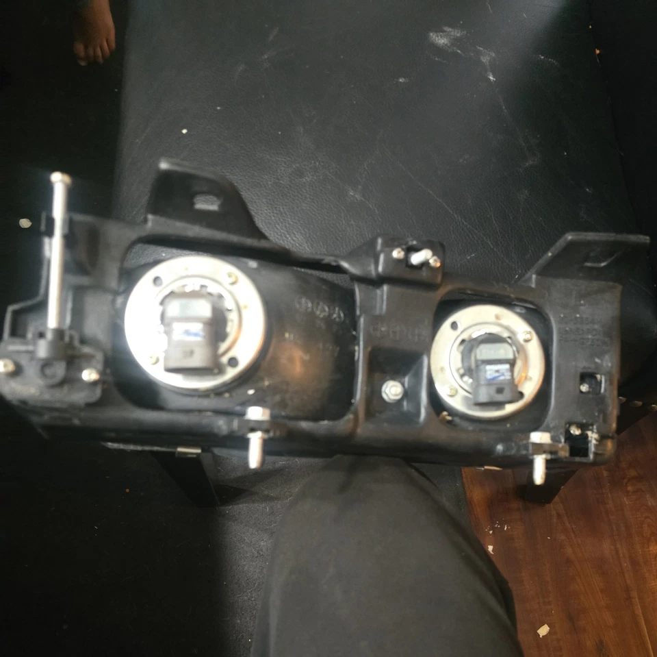 Headlight for 1990-1993 Chevrolet Lumina APV Left Side GM2502132 - Image 3 of 4