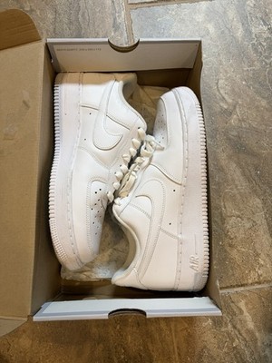 Nike Air Force 1 Size 9 '07 Low Top Triple White Men's Athletic Sneakers