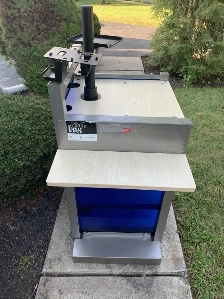 Carro móvil multiusos (carrito cajero móvil Best Buy) Foto 3 de 4