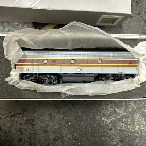 Bachmann 11240 HO Erie Lackawanna EMD F7B Diesellok #7113 LN/Box | Zustand: New