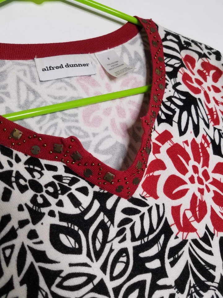 Alfred Dunner L/S Lt Weight Pullover Sweater Sz Small Red Black  White Floral - Изображение 3 из 4