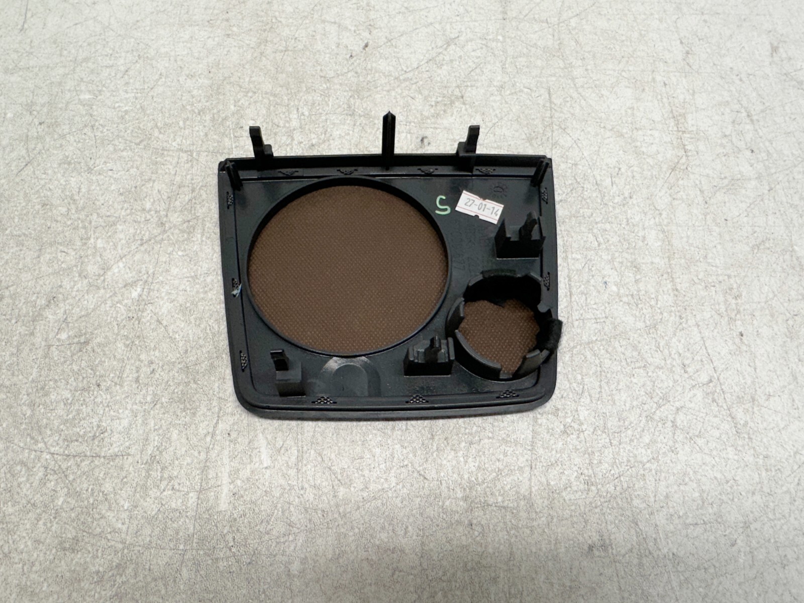Maserati Quattroporte 2014-2016 Speaker grille P/N 670001677