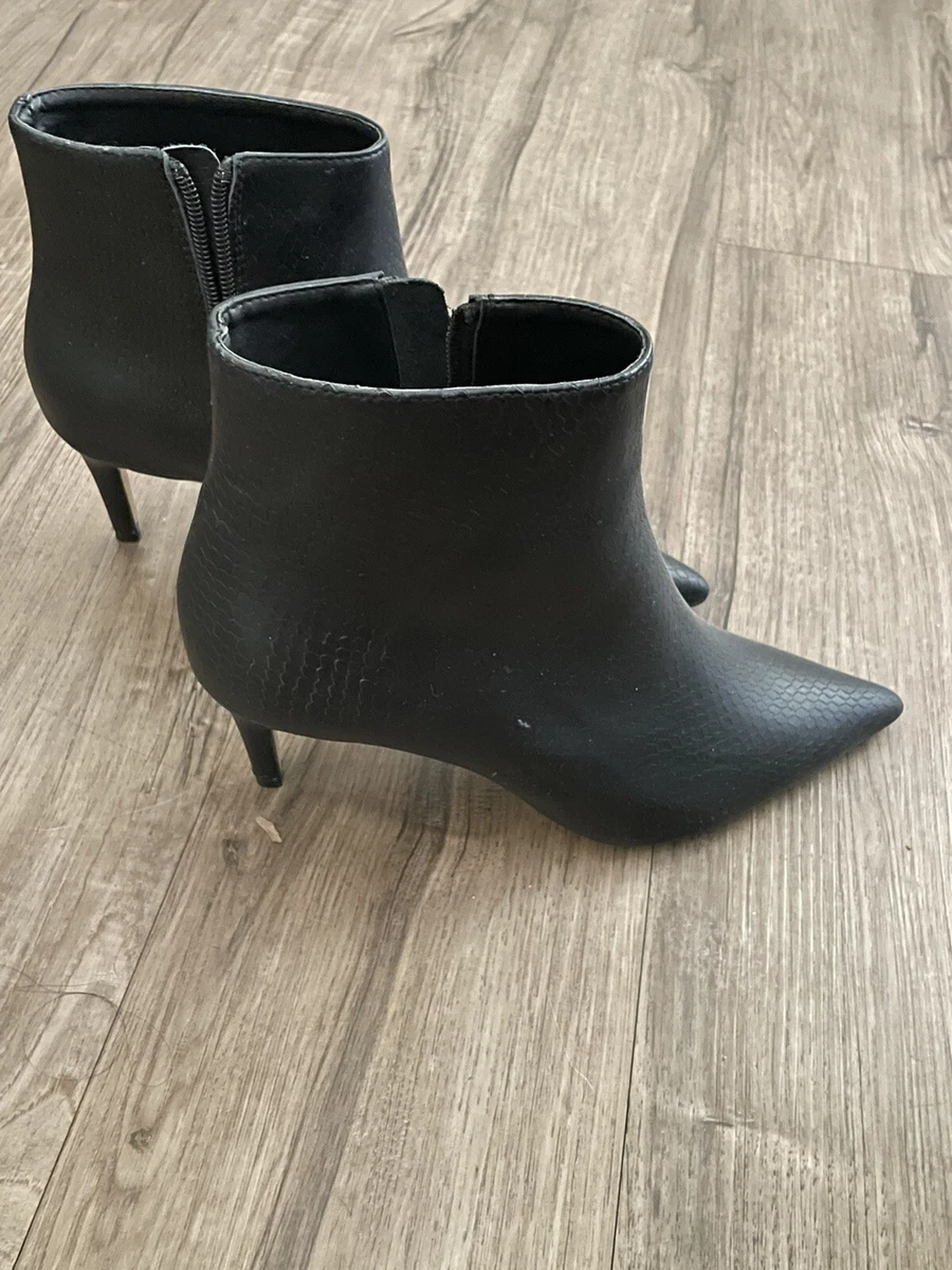 Tony Bianco Women Size 7 Elia Ankle Boots Shoes Black Leather Snake New w Box