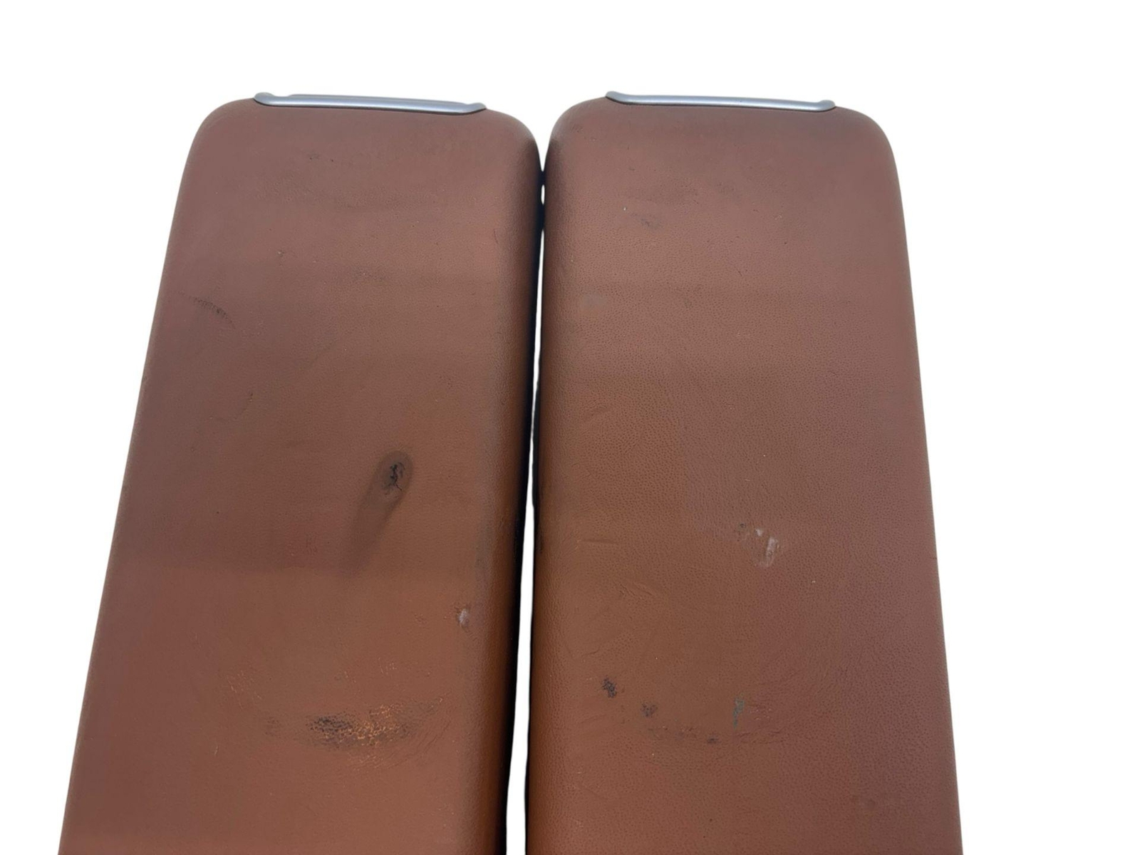 2006-2012 BENTLEY CONTINENTAL FRONT CONSOLE LID ARMREST | SADDLE (99) *INDENTS*