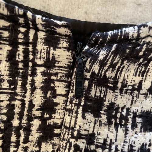 CAROLINA HERRERA made In Spain Black & White Wool & Silk Tweed Box Pleat Dress 4 - Picture 6 of 7