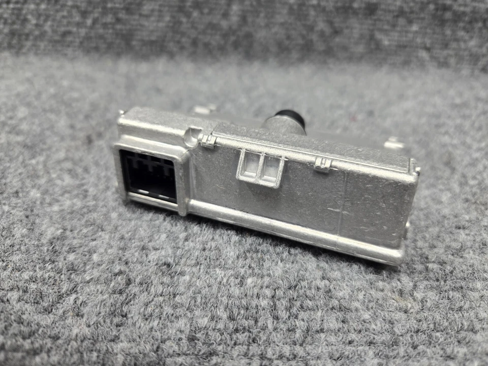 2022 - 2023 年本田民用运动挂架前挡风板辅助相机原始设备制造商 — 第 3/4 张图片