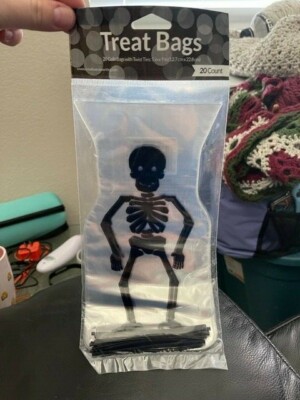 Creative Converting Halloween Skeleton Treat Bags w/ties 20ct Cello New!!!