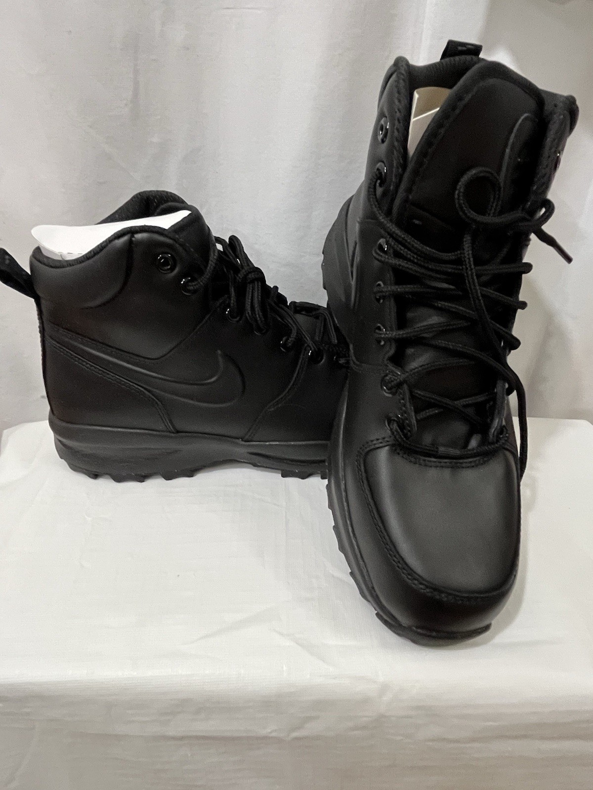 Nike Manoa Leather Black Boot Size 9 Brand New in Box
