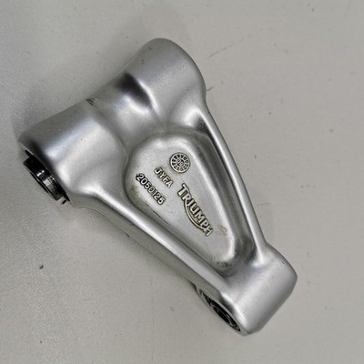 Triumph Sprint 1050 ST 215NA EZ:05 Umlenkung Federbein Schwinge Knochen C4431
