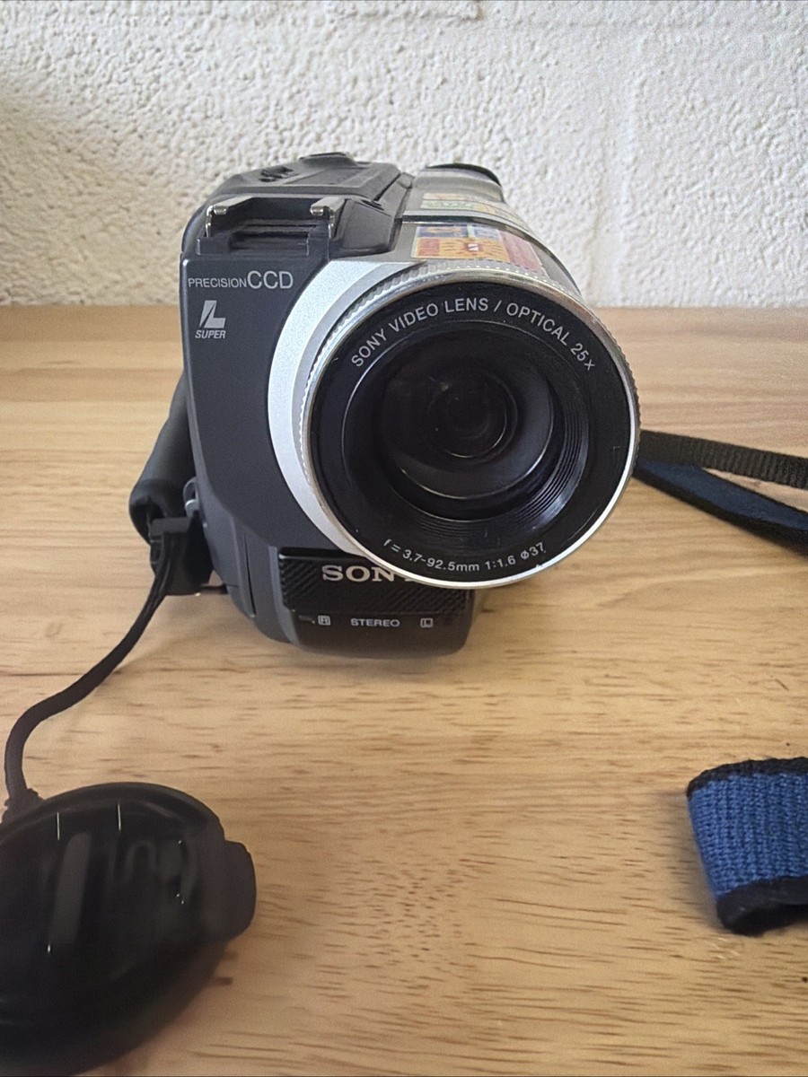 Sony DCR-TRV525 HandyCam Digital8 Hi8 8mm Camcorder Video Camera