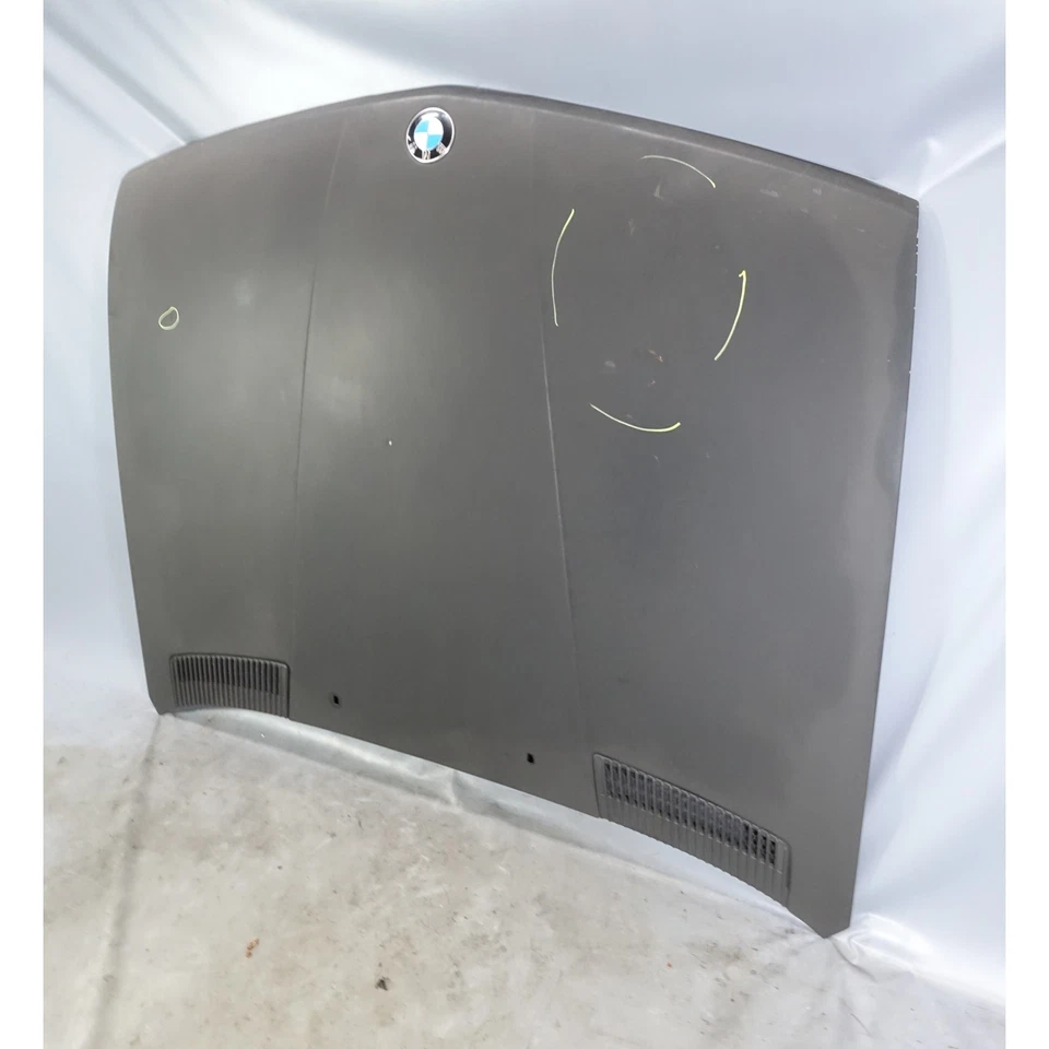 BMW E28 1982-1988 serie 5 capó delantero de fábrica panel negro mate OEM Foto 3 de 4