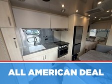 2024 Airstream Flying Cloud 23FBT
