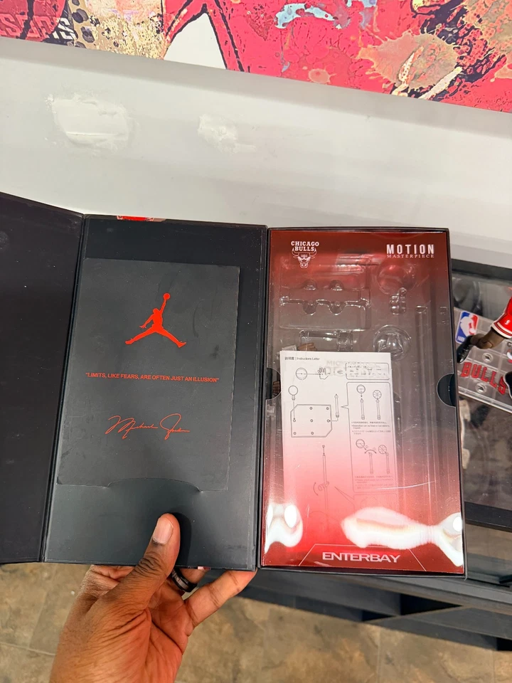 Michael Jordan Escala 1/9 Movimiento Obra Maestra Serie 2 Chicago Bulls Enterbay Foto 4 de 4