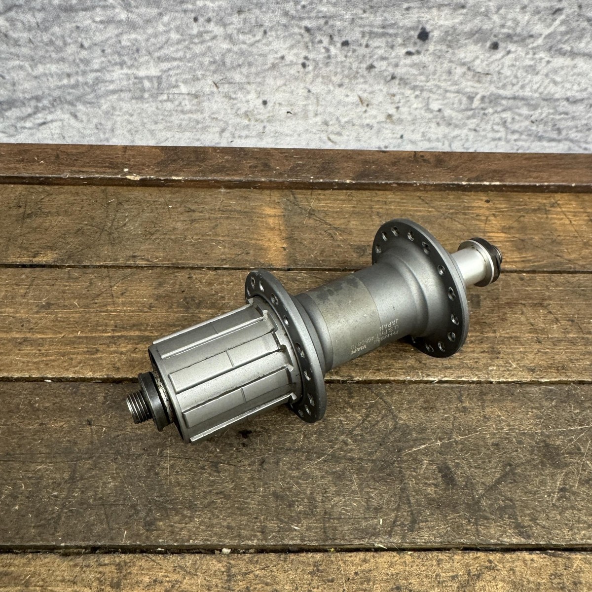 Vintage Shimano XTR FH-M950 Rear Hub 32H 90s MTB Rim Brake QR Gray