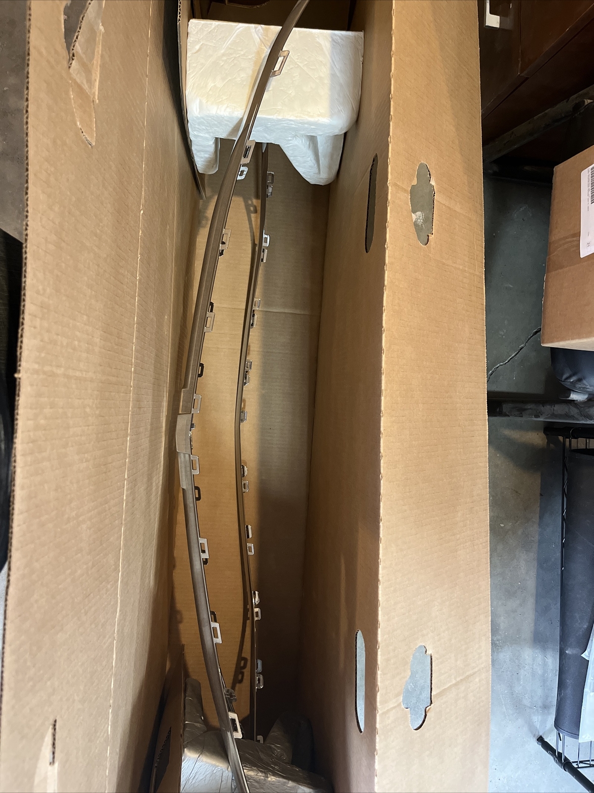 Grille For Malibu Like New OEM Grl Surround 84036516 | eBay