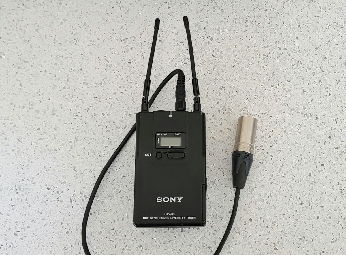Sony URX-P2 Portable UHF Synthesized Tuner Receiver 42-45 Sony URX-P2 Portable UHF Synthesized Tuner Receiver 42-45