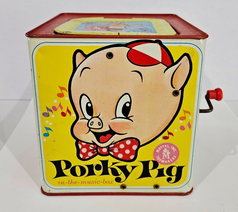 PORKY VINTAGE PIG  MUSIC BOX.......VERY NICE!
