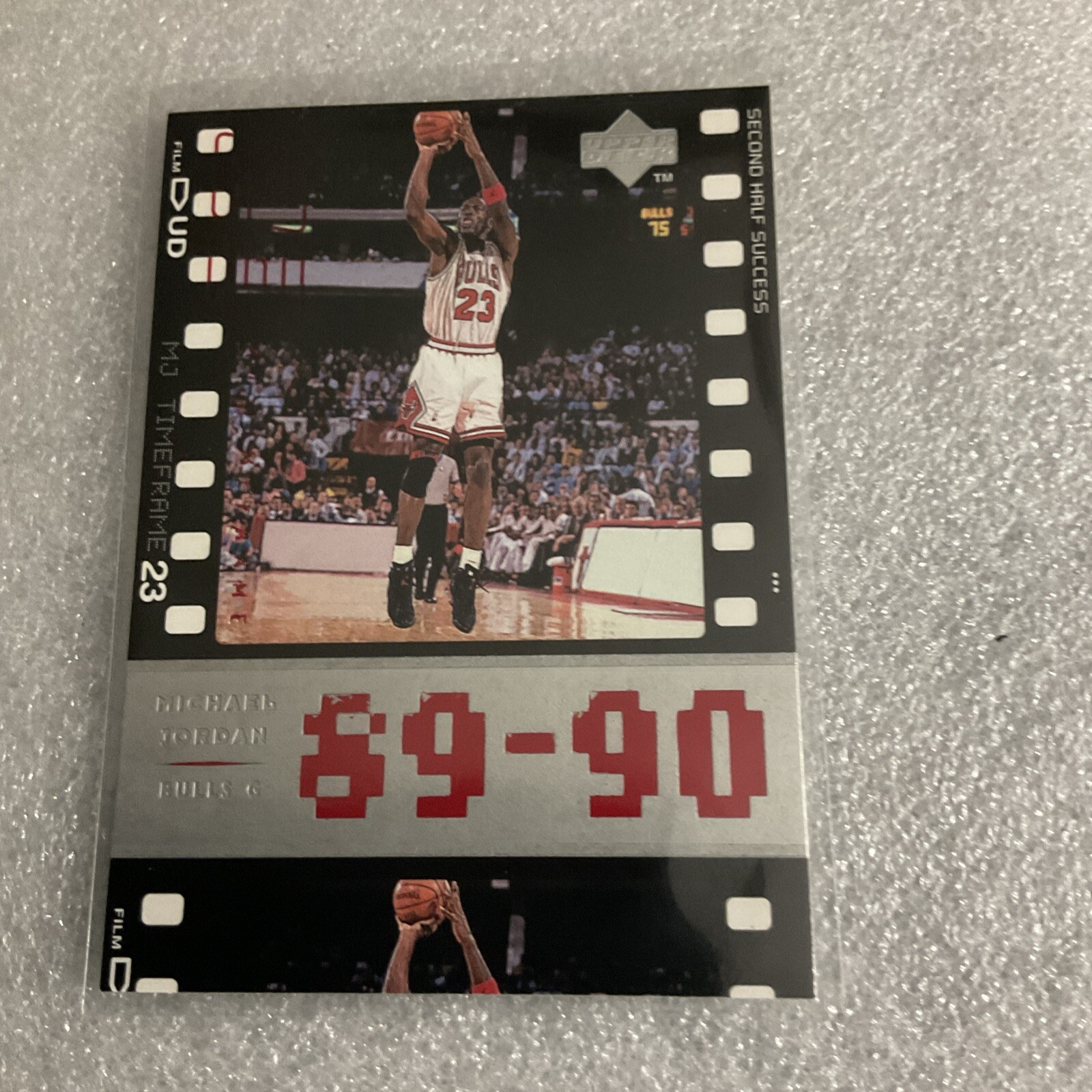 1998 Upper Deck Michael Jordan Living Legend #37 Michael Jordan🐐74