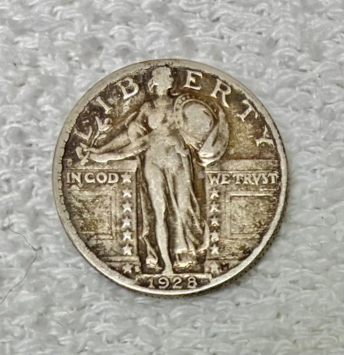 25+ Silver 1928 Year Standing Liberty US Quarters (1916-1930) for
