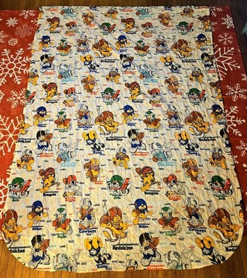 Vtg NFL Huddles Sears Twin Comforter Football Characters & Curtain Valance 1982