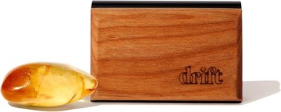 Drift Car Air Freshener Wood Amber Scent Starter Kit Visor Clip Odor Eliminator