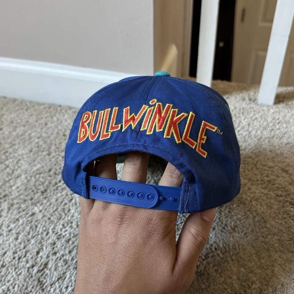 Sombrero de aguja americano vintage años 90 Rocky and Bullwinkle dibujos animados 1993 Foto 3 de 4