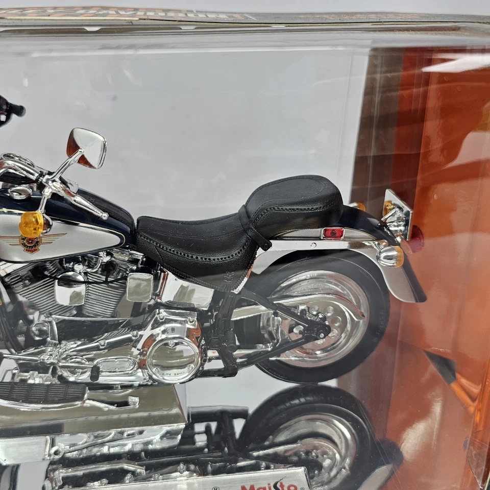 RARE 1:10 Scale MAISTO Harley Davidson 1999 FLSTF Fat Boy Silver Black NIB - Image 3 of 4