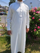IElegant Thobes with cuffs, Men Islamic prayer Clothing, Thobe for men
