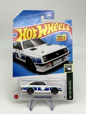 2023 HOT WHEELS - FORD ESCORT RS2000 4/250 - RETRO RACERS 1/10 - 1:64