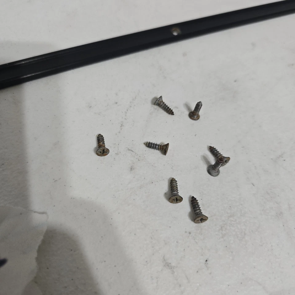 SOPORTE DELANTERO LONA TECHO BLANDO CONVERTIBLE VW VOLKSWAGEN RABBIT CABRIOLET 80-94 Foto 3 de 4