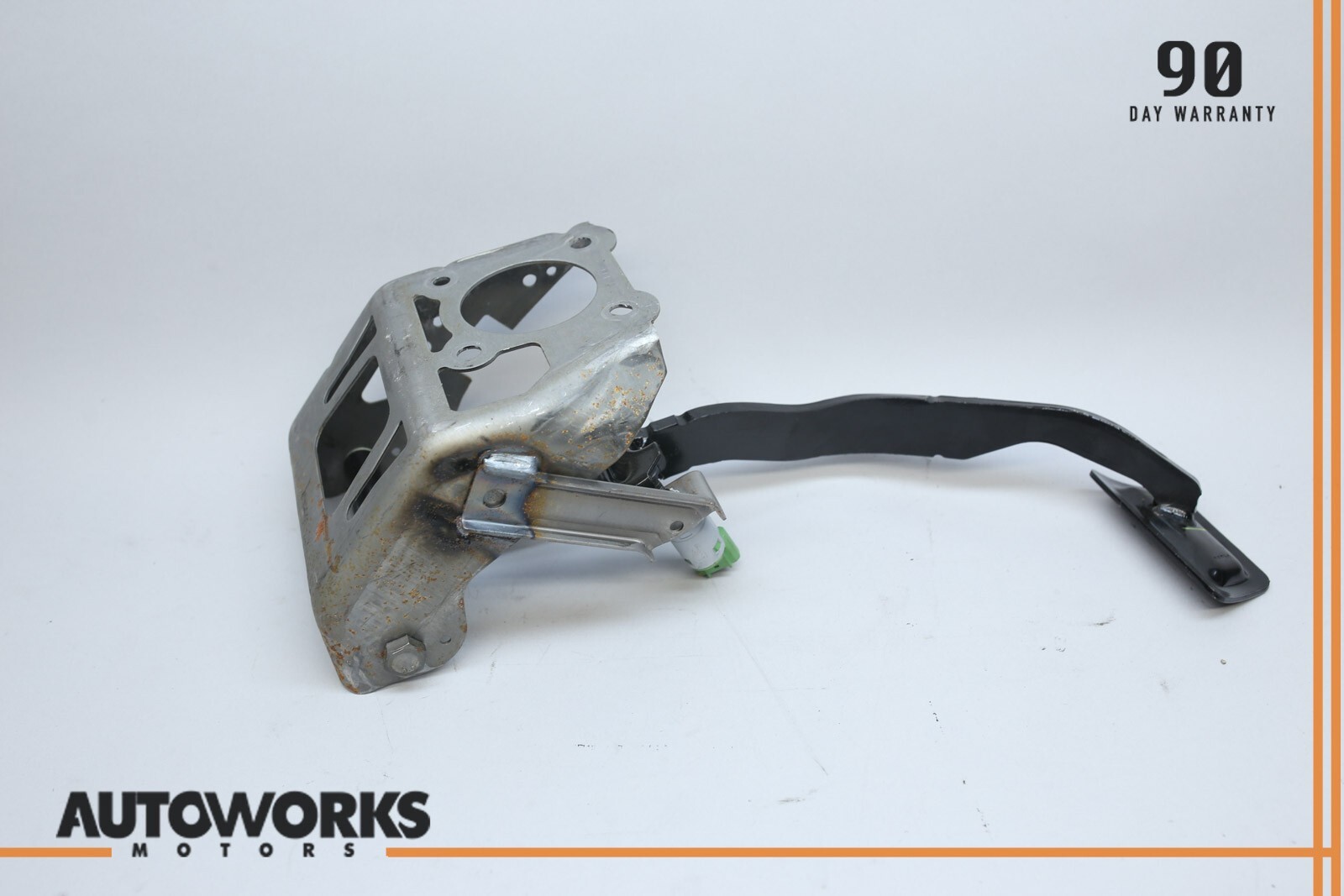 14-19 Maserati Ghibli M157 Brake Braking Pedal w/ Pad 06700311050 OEM