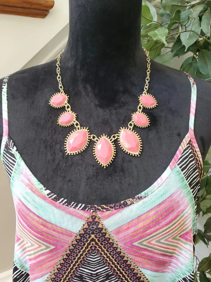 Bebe女式多色圆领无袖分层吊带上衣,大号 — 第 2/4 张图片