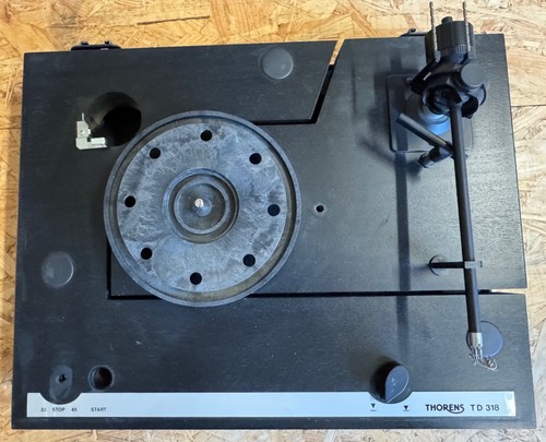 Thorens TD 318 Technikreste mit Tonarm und Zarge