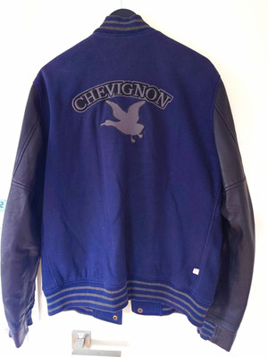 Chevignon Herren Collegejacke Blau Gr. L Lederärmel Druckknöpfe Stehkragen Logo