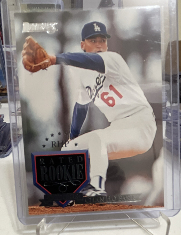Donruss Pinnacle Chan Ho Park Los Angeles Dodgers Rookie 2-Card Lot Summit Rated