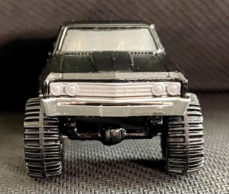 Hot Wheels Fast & Furious Chevy El Camino CUSTOM Lift, Wheel & Tire Real Riders - Image 4 of 4