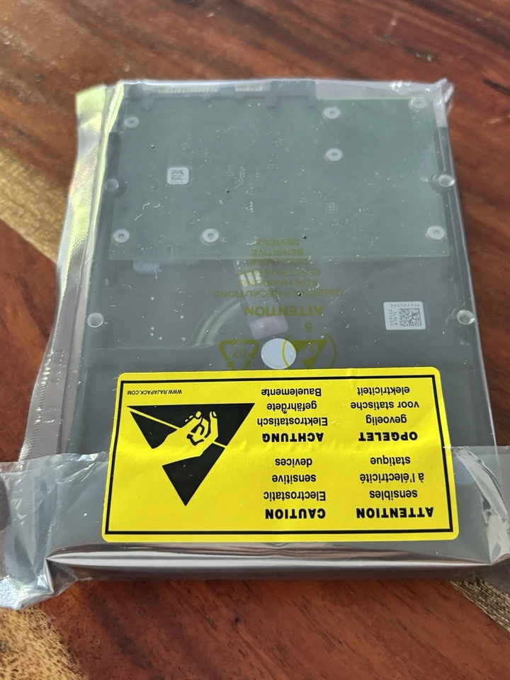 IBM Seagate 3TB HDD 7.2K SAS Hard Drive Festplatte ST3000NM0043 NEU OVP - Bild 3 von 3